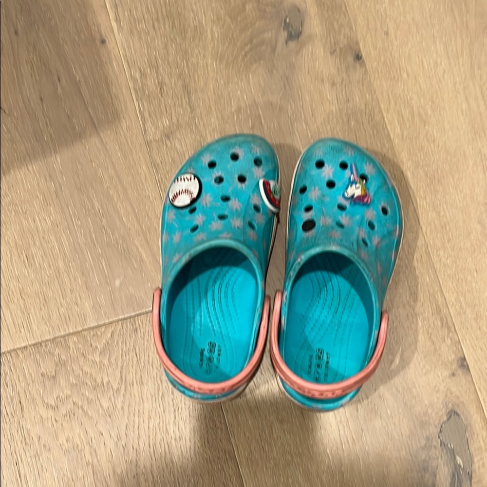 CROCS Blue and Pink Sandals with Signature Ventilation